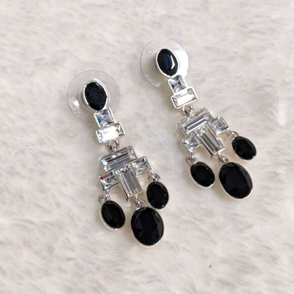 Vintage Black & Clear Rhinestone Pierced Dangle Earrings - Picture 7 of 10